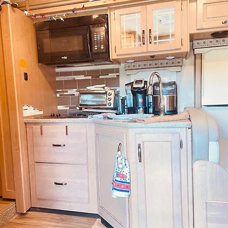 Private Cozy R/V , For Your Enjoyment Tamiami Kültér fotó